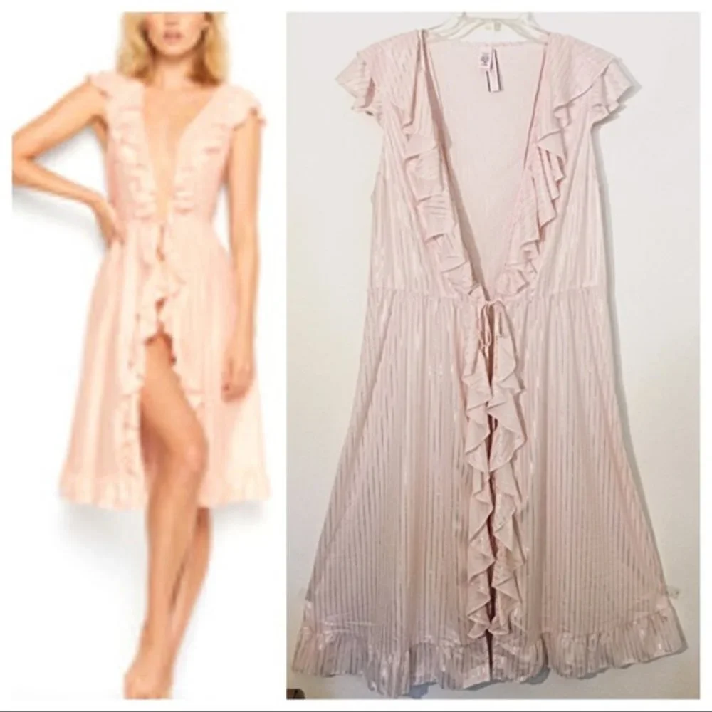 NEW VICTORIA’s SECRET Rose Accent Ruffled ROBE - Picture 1 of 7